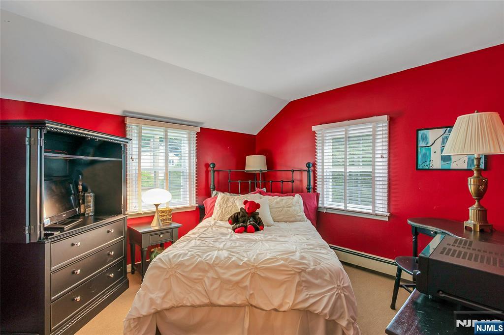 15 Colonial Road Tenafly, NJ 07670 - Photo 38 of 40