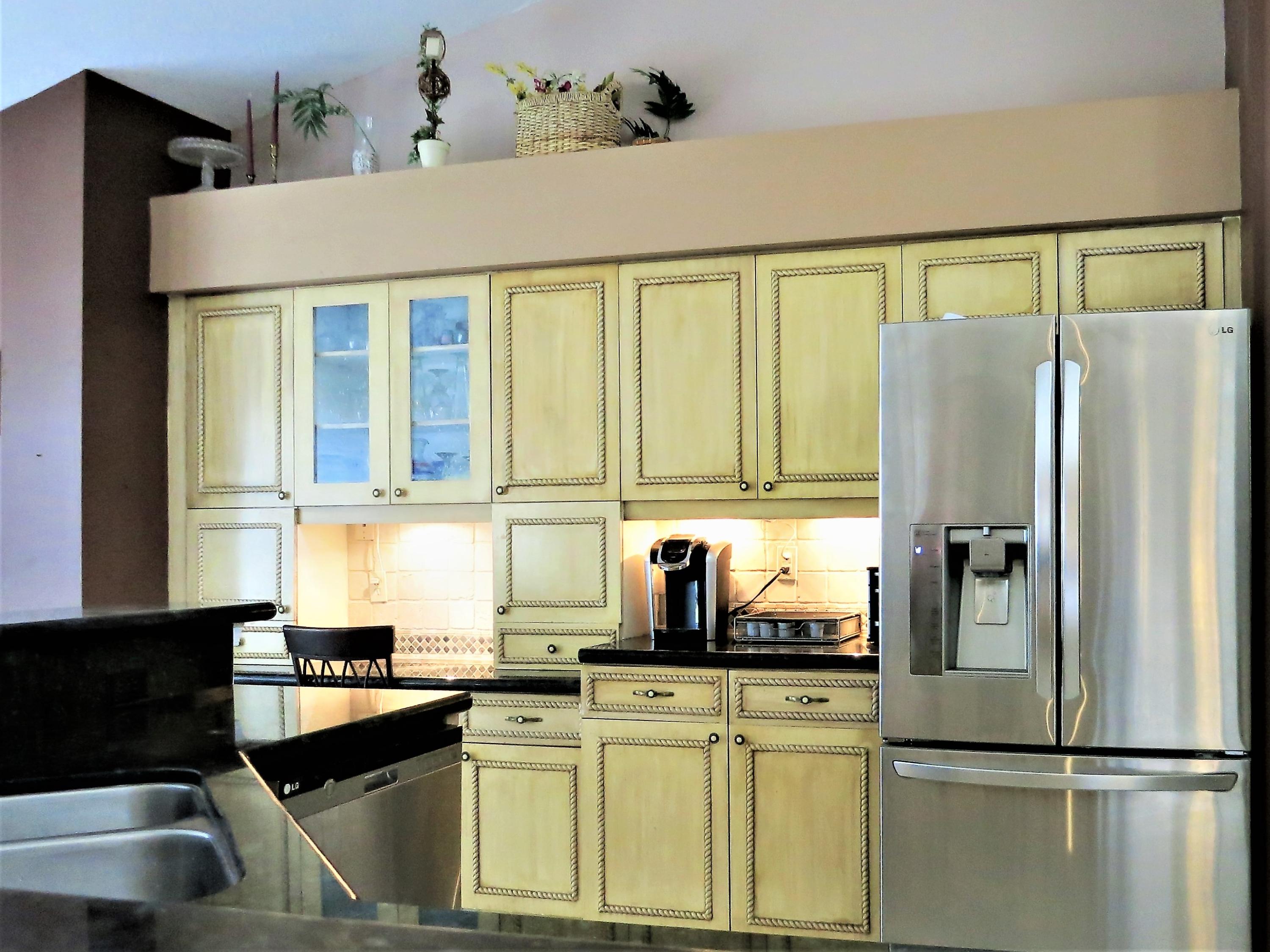 17977 78th Road North Loxahatchee, FL 33470 - Photo 6 of 37 Upgraded cabinets with desk area