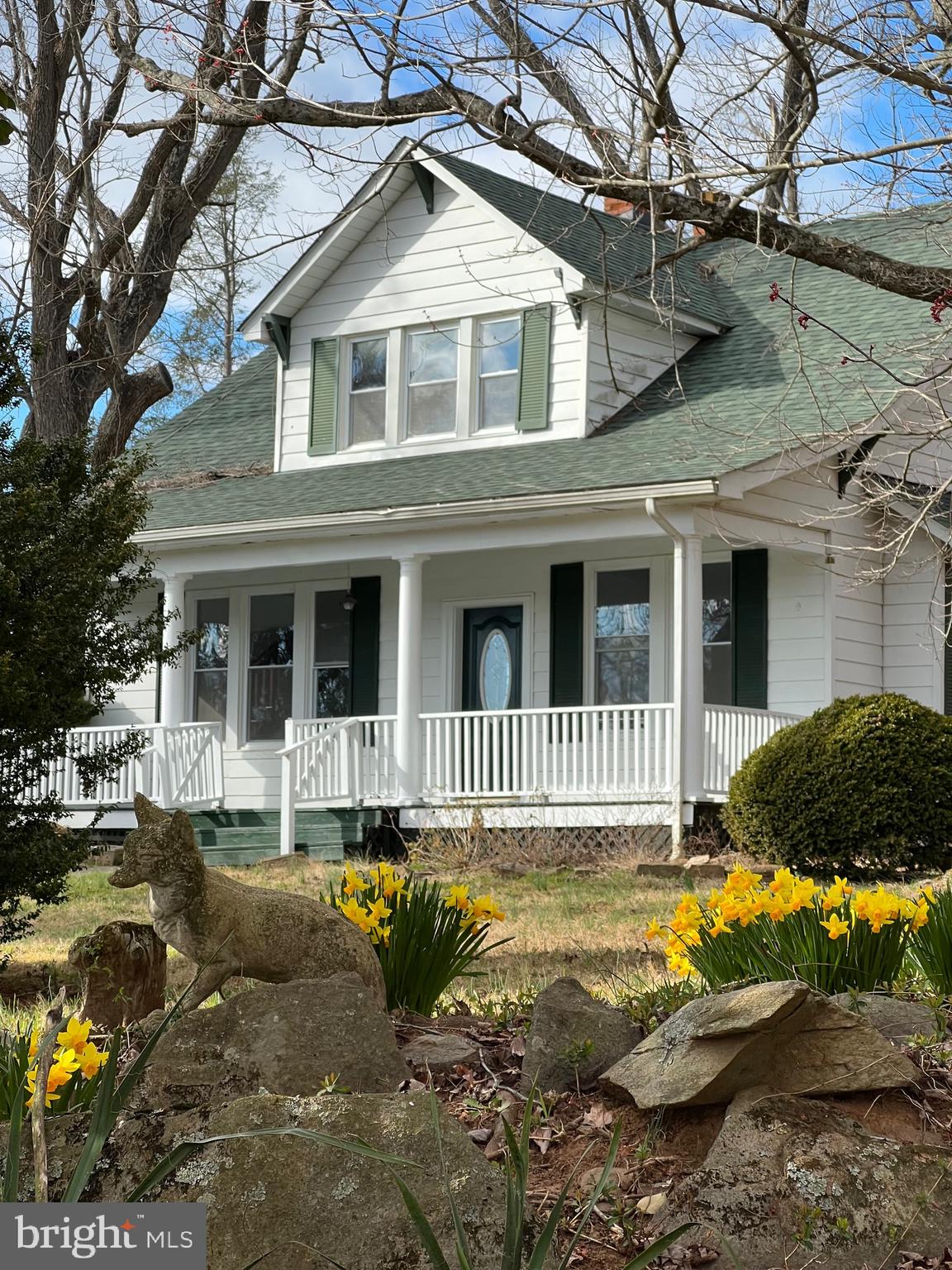 8462 Old Waterloo Road Warrenton, VA 20186 - Photo 2 of 16