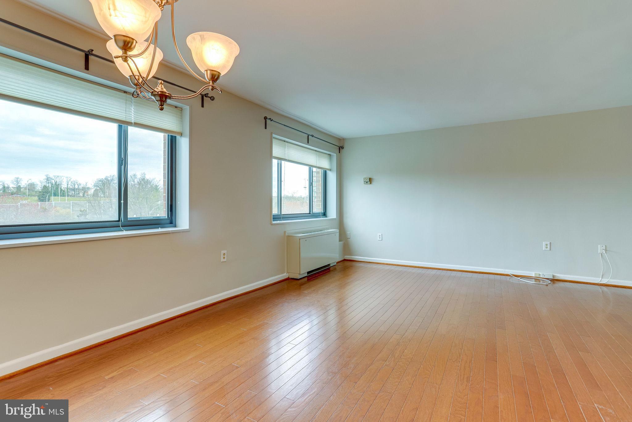 1300 South Arlington Ridge Road, Unit 302 Arlington, VA 22202 - Photo 14 of 43