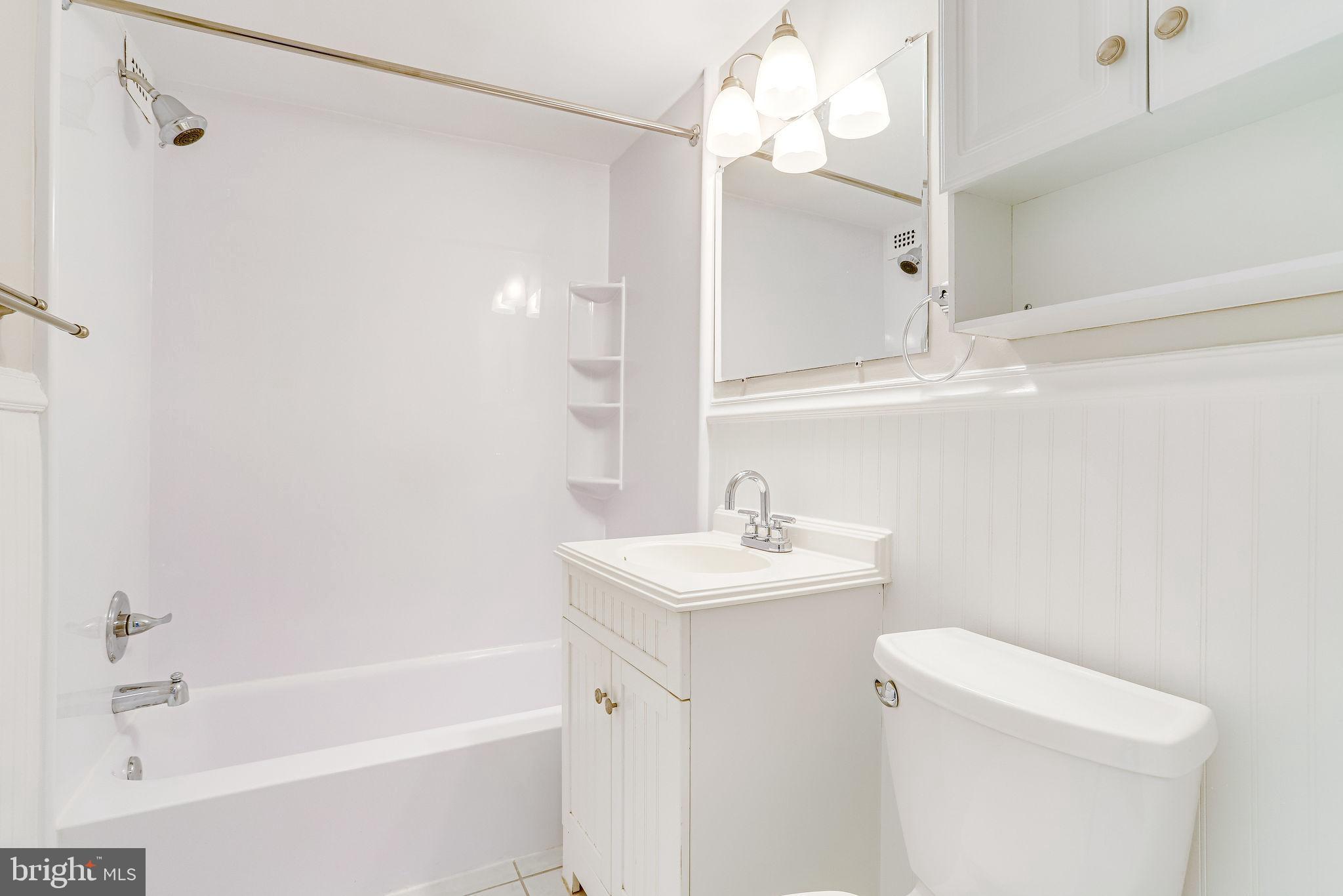 1300 South Arlington Ridge Road, Unit 302 Arlington, VA 22202 - Photo 19 of 43