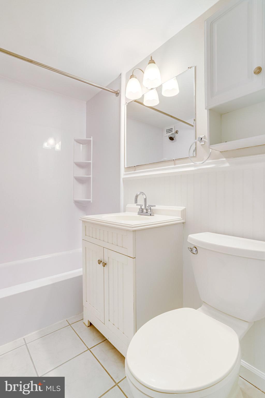 1300 South Arlington Ridge Road, Unit 302 Arlington, VA 22202 - Photo 23 of 43