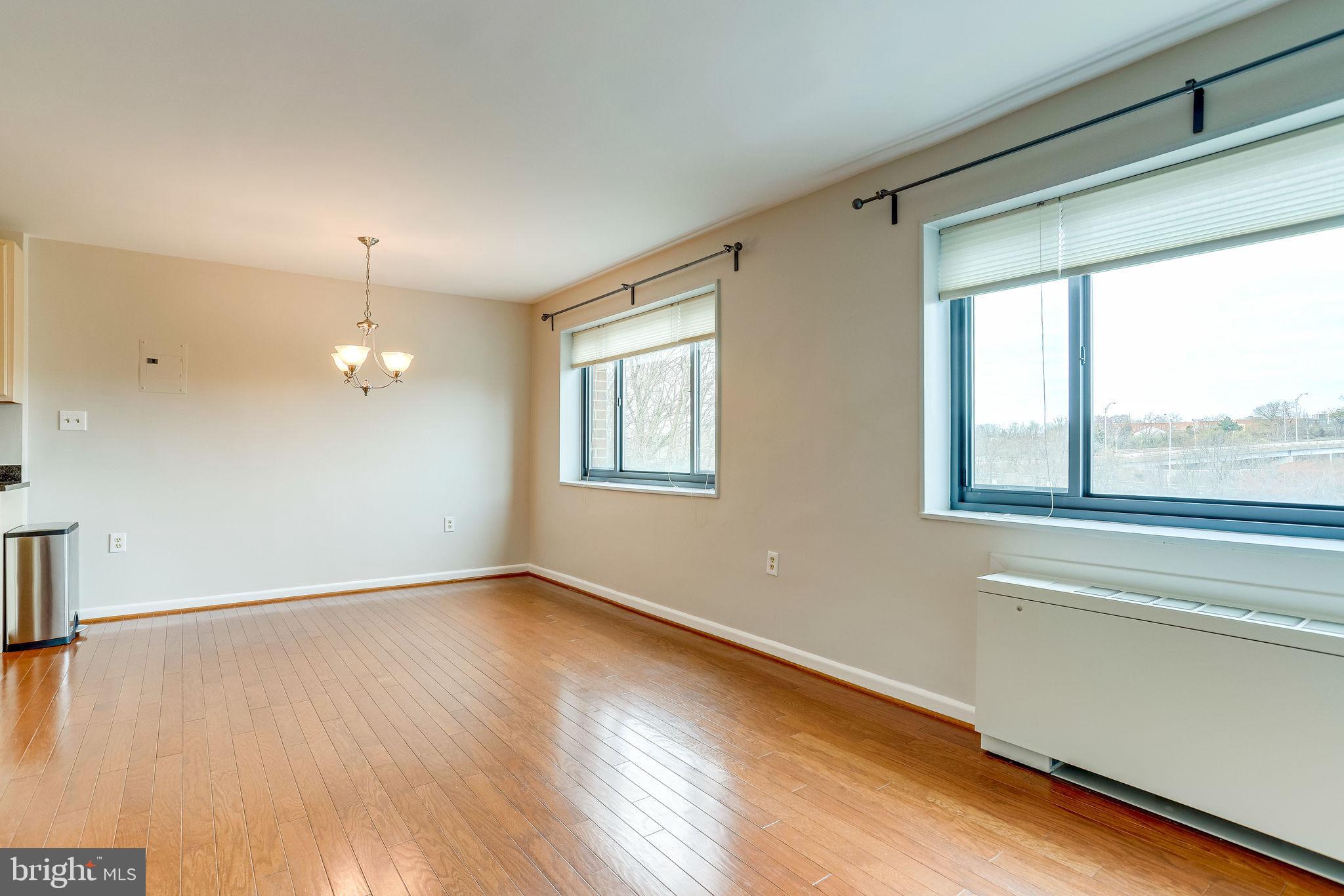 1300 South Arlington Ridge Road, Unit 302 Arlington, VA 22202 - Photo 8 of 43 Lots of Natural Light