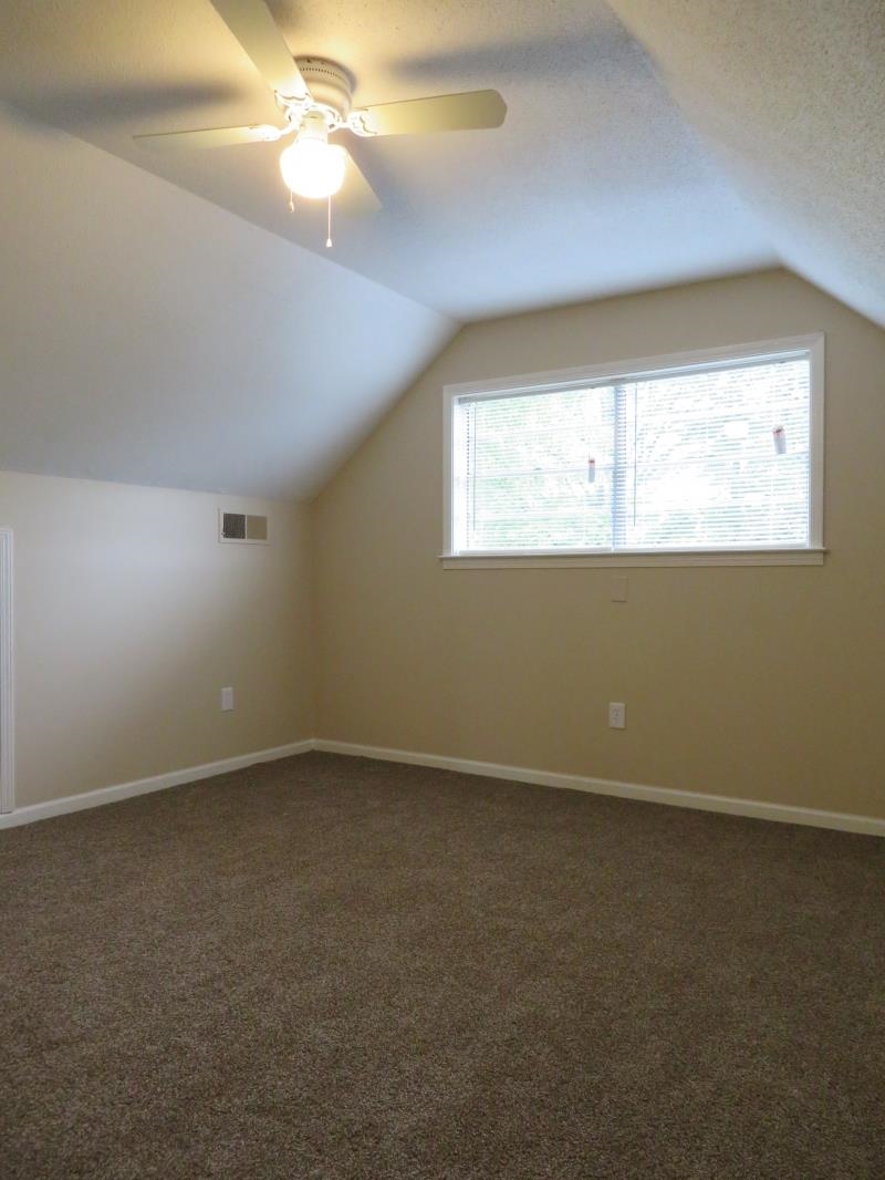 3730 Hillbrook Road Memphis, TN 38109 - Photo 3 of 8 Gallery Image 3