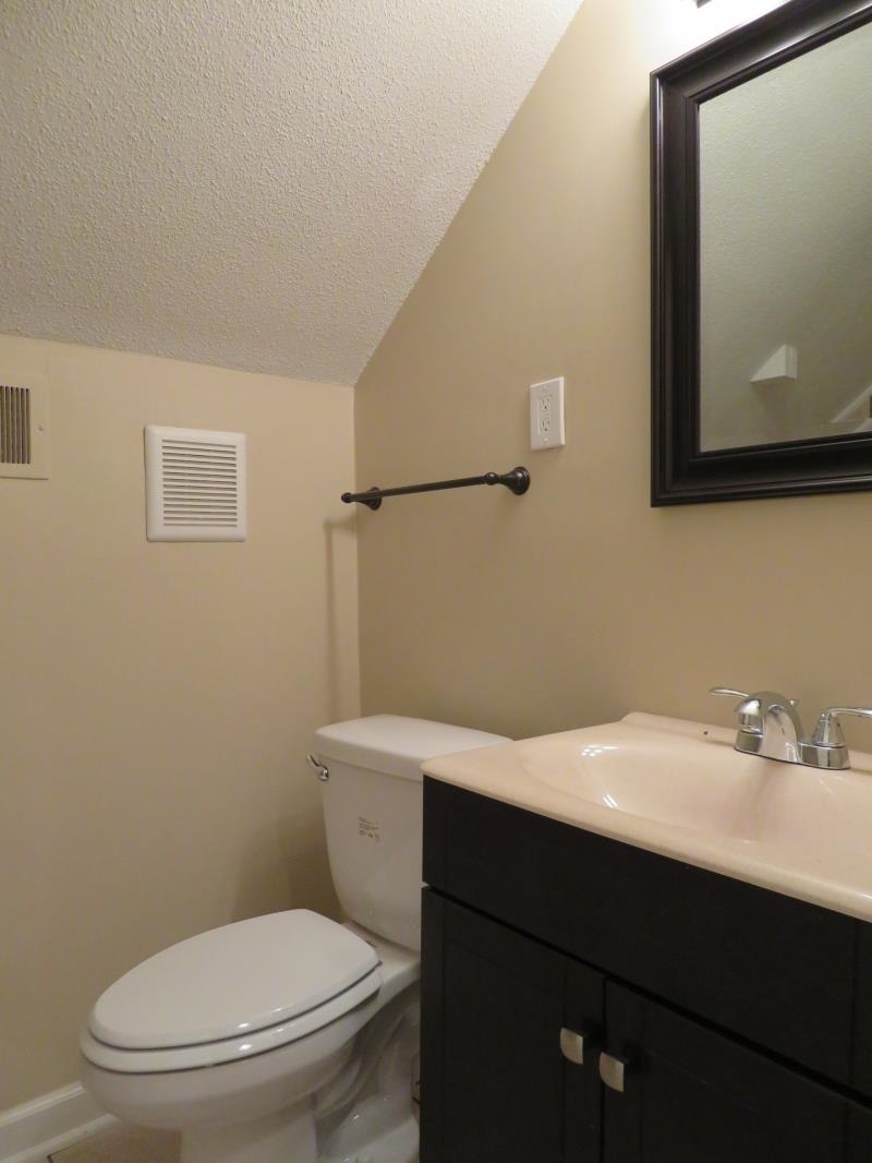 3730 Hillbrook Road Memphis, TN 38109 - Photo 6 of 8 Gallery Image 6