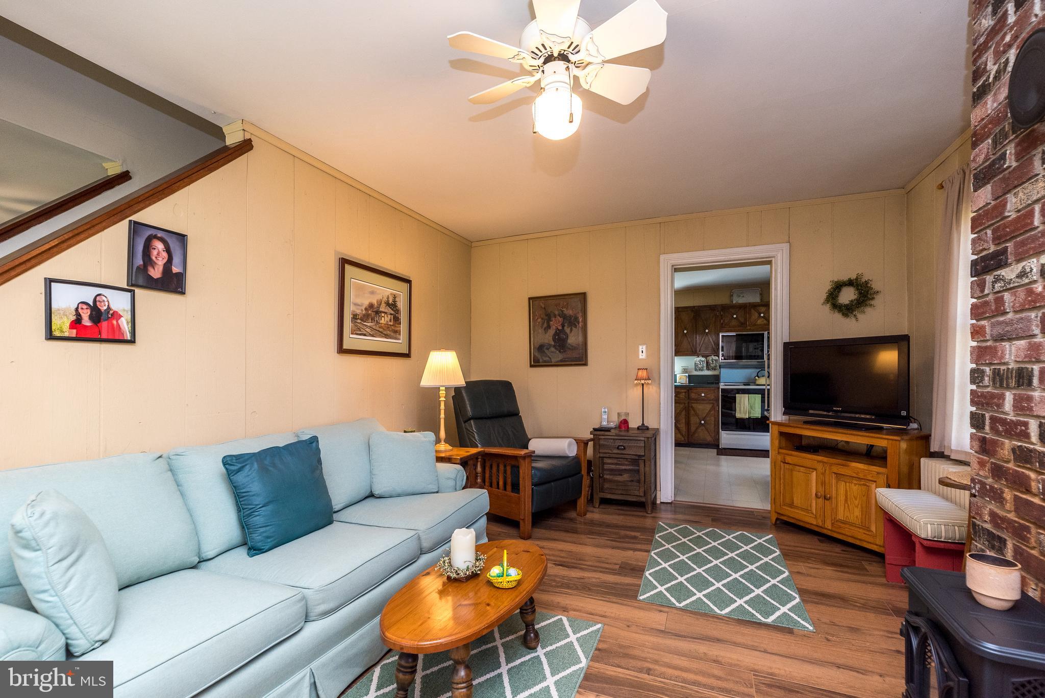 2655 Valley Road Jamison, PA 18929 - Photo 23 of 61 Family Room