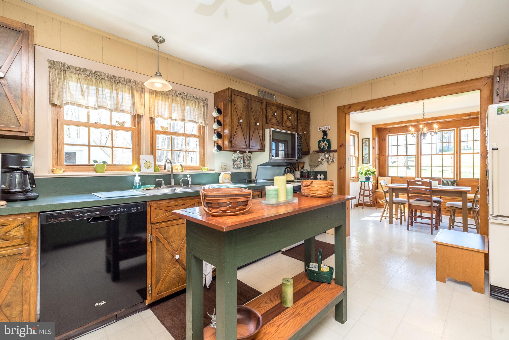 2655 Valley Road Jamison, PA 18929 - Photo 32 of 61 Kitchen