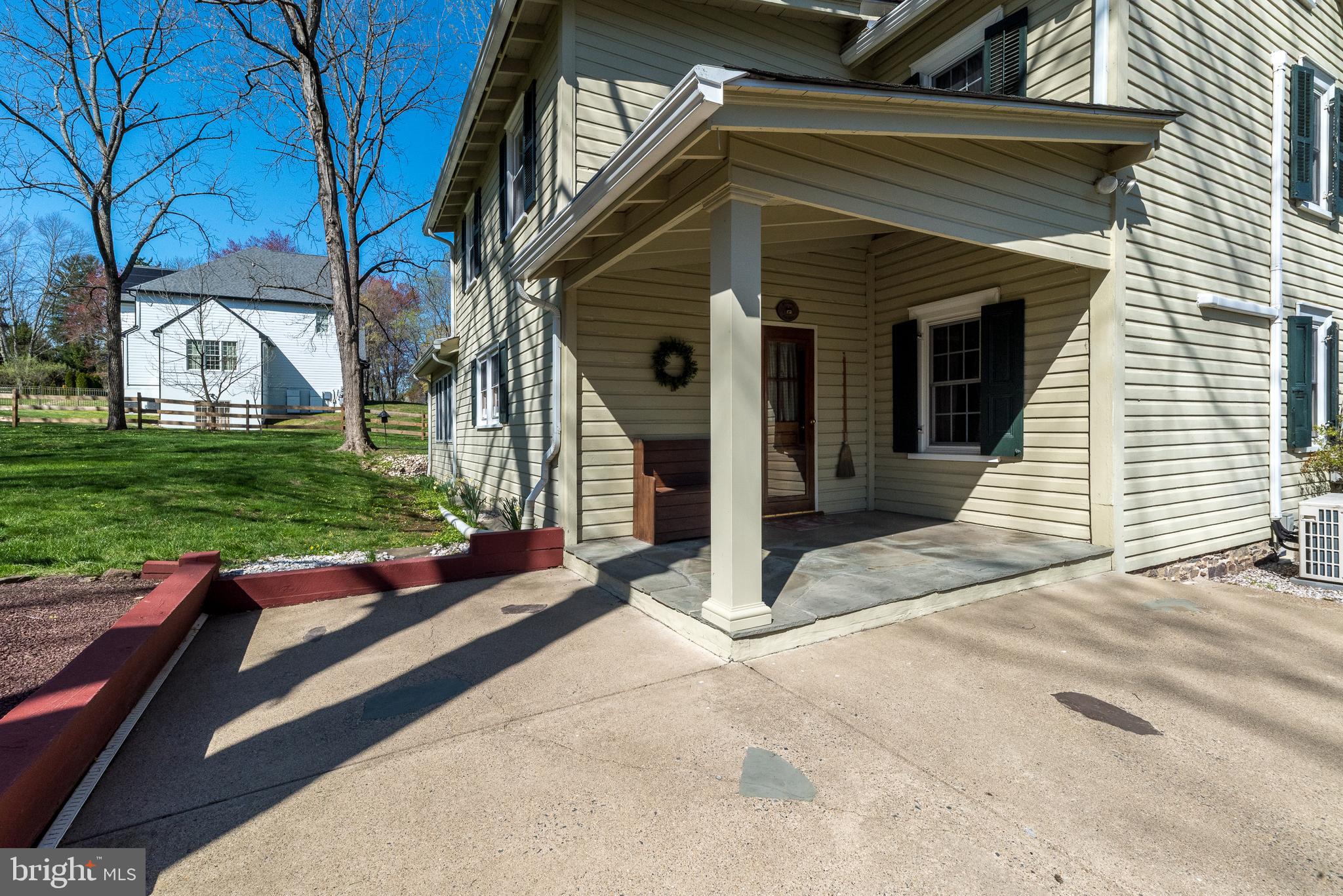 2655 Valley Road Jamison, PA 18929 - Photo 7 of 61 Flagstone patio