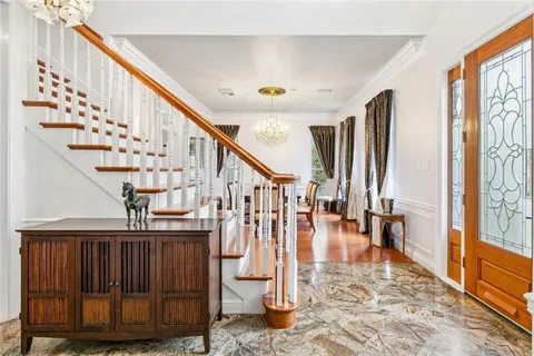 $698,000 | 4232 Fontainebleau Drive, New Orleans, LA 70125