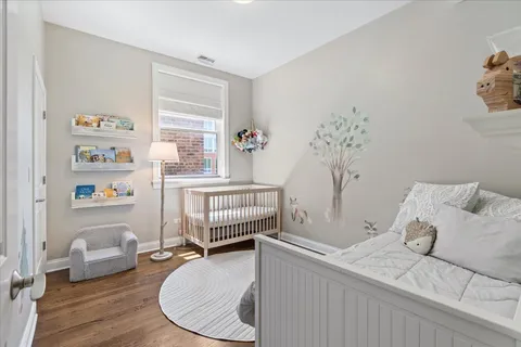 $699,000 | 4860 North Clark Street, Unit 3S, Chicago, IL 60640
