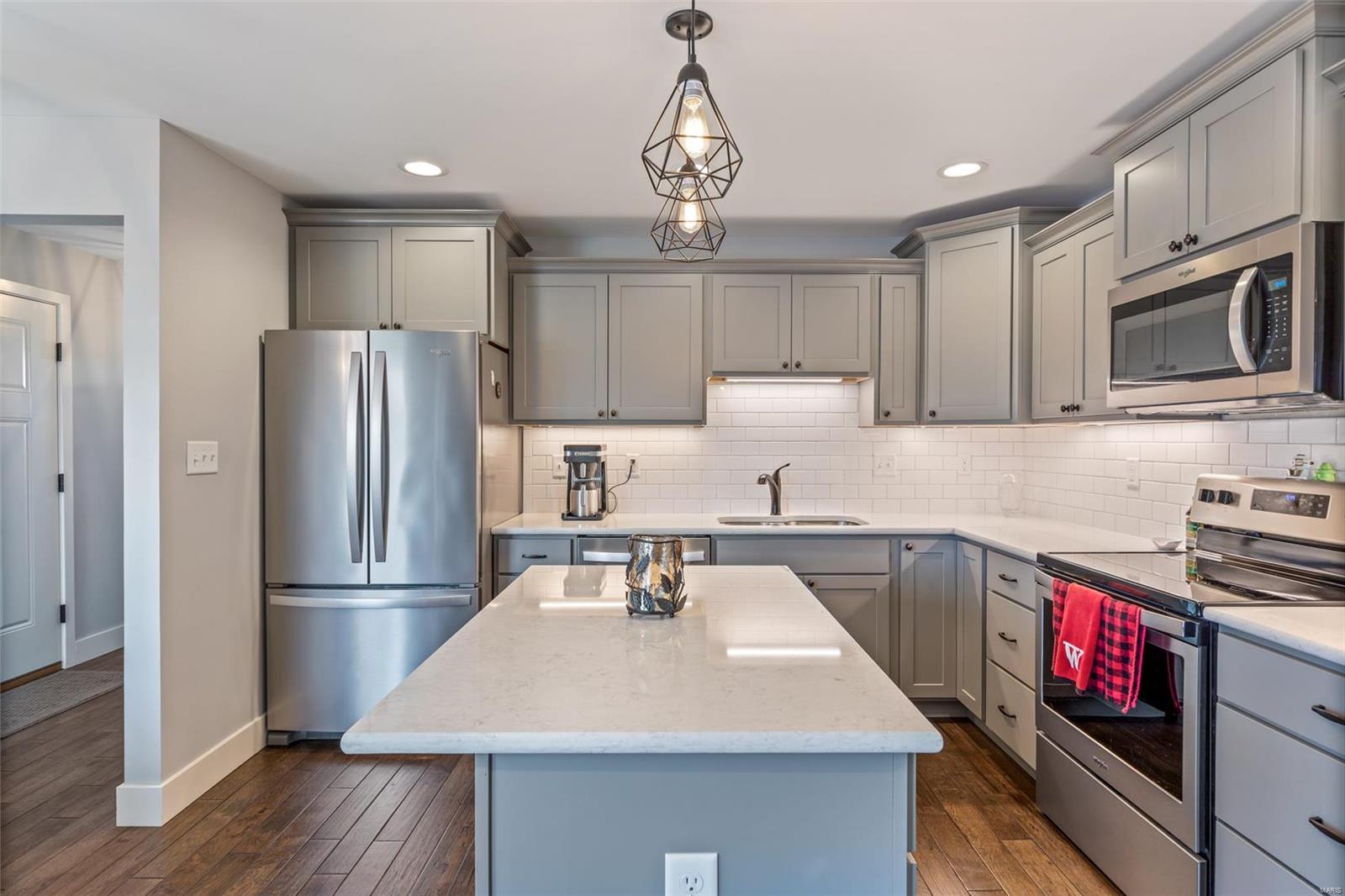 4940 Ambs Road St. Louis, MO 63128 - Photo 15 of 60 Gallery Image 15