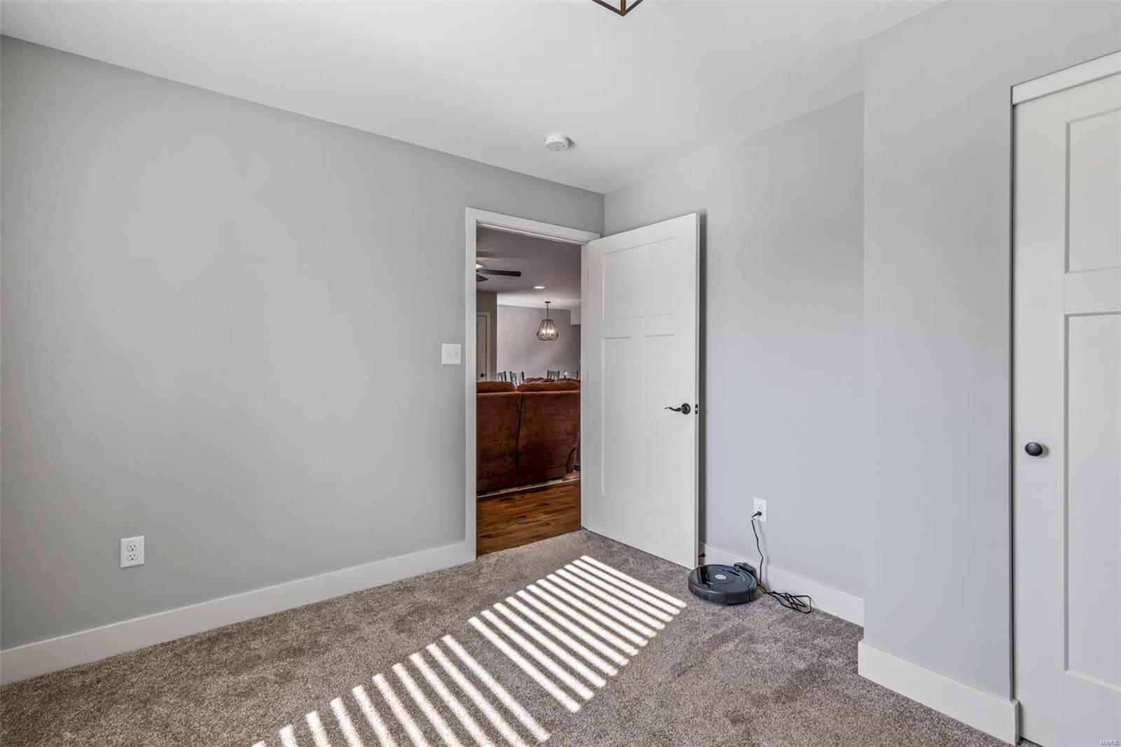 4940 Ambs Road St. Louis, MO 63128 - Photo 21 of 60 Gallery Image 21