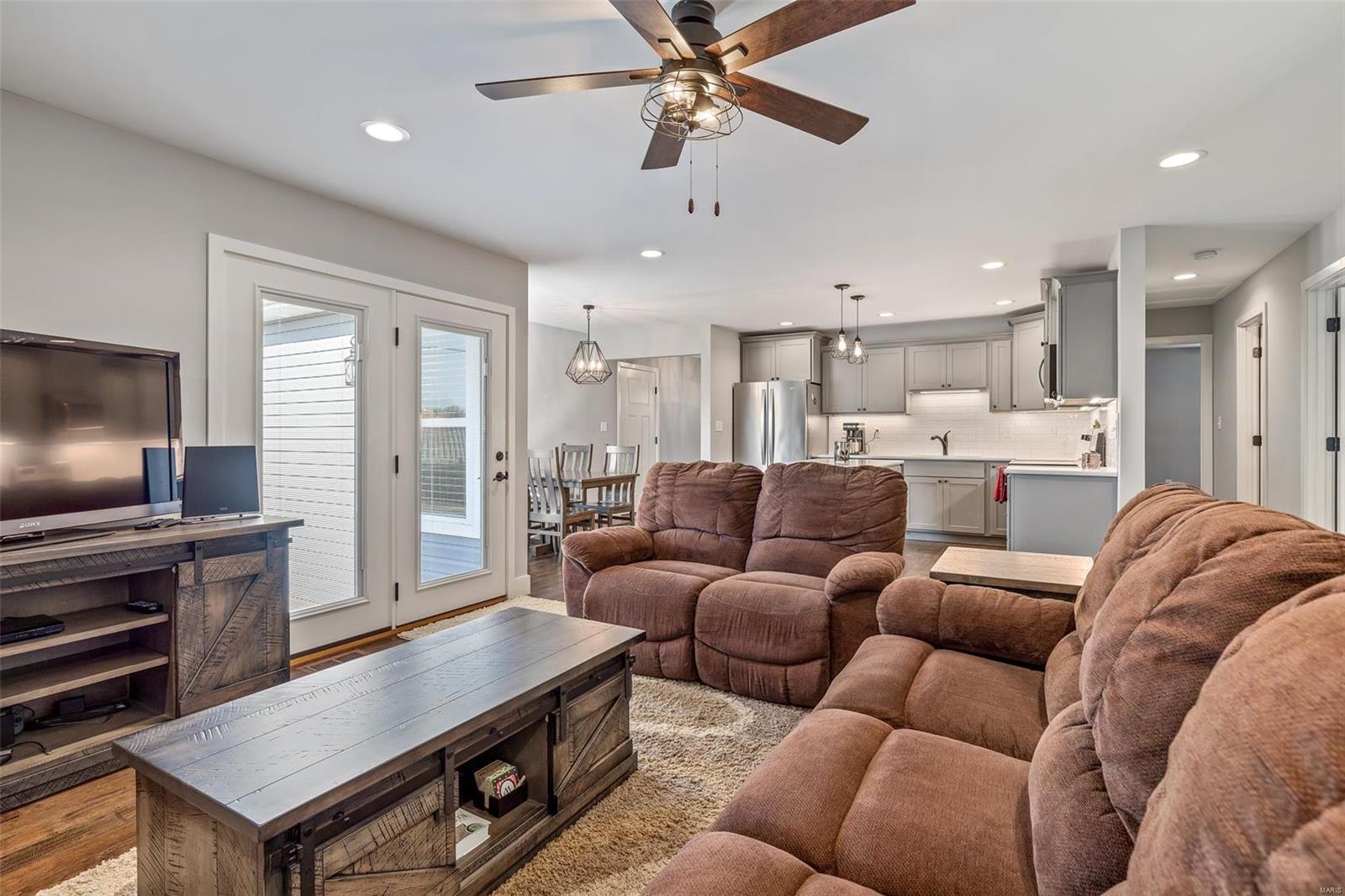 4940 Ambs Road St. Louis, MO 63128 - Photo 10 of 60 Gallery Image 10
