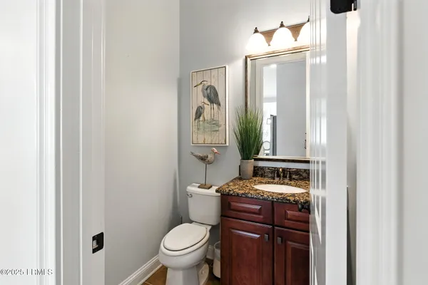 $1,099,000 | 10 Lakewood Court, Bluffton, SC 29910