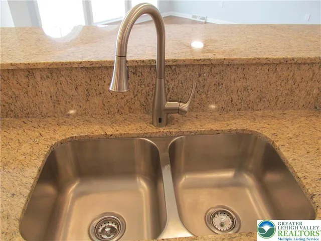 $370,000 | 891 Biltmore Avenue, Easton, PA 18040