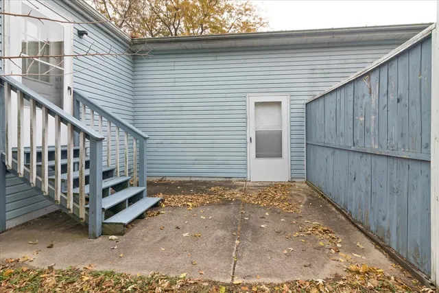 $45,000 | 124 B Cardinal Lane, Sandwich, IL 60548