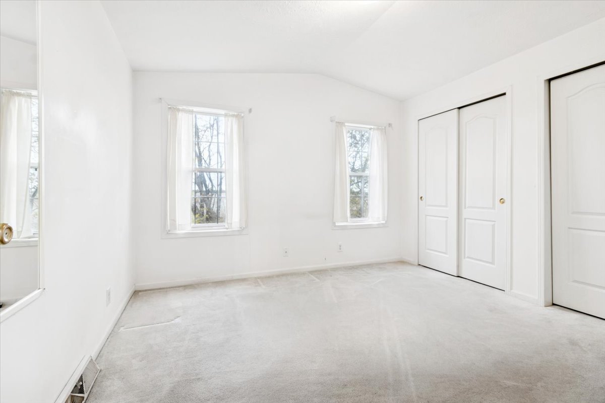 124 B Cardinal Lane Sandwich, IL 60548 - Photo 8 of 17