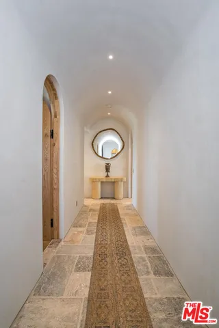 $80,000 | 30125 Harvester Road, Malibu, CA 90265