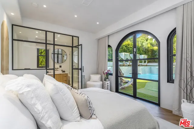 $80,000 | 30125 Harvester Road, Malibu, CA 90265