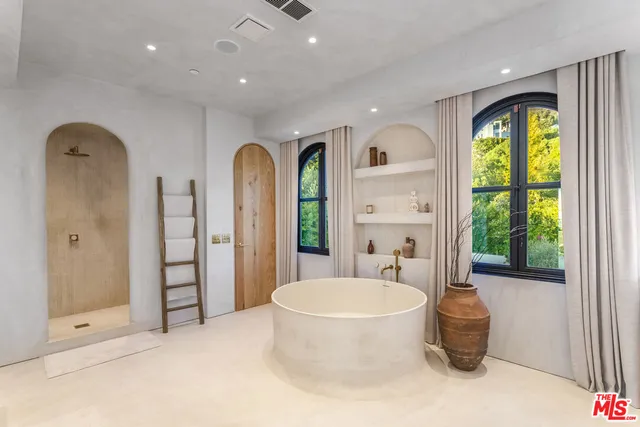 $80,000 | 30125 Harvester Road, Malibu, CA 90265