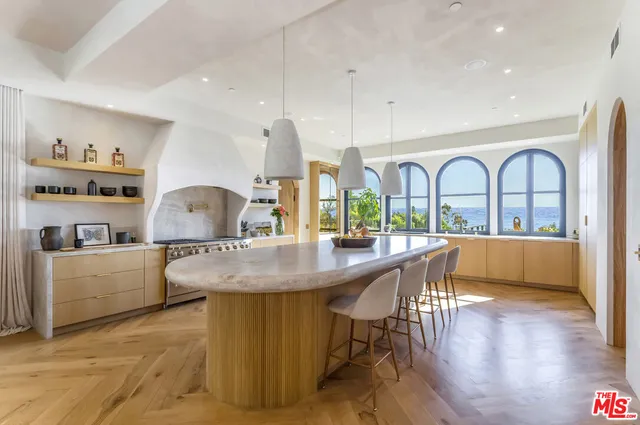 $80,000 | 30125 Harvester Road, Malibu, CA 90265