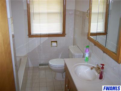 7411 Illinois Road Fort Wayne, IN 46804 - Photo 6 of 18
