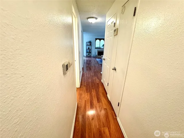 $4,400 | 4016 Burton Place West, Seattle, WA 98199