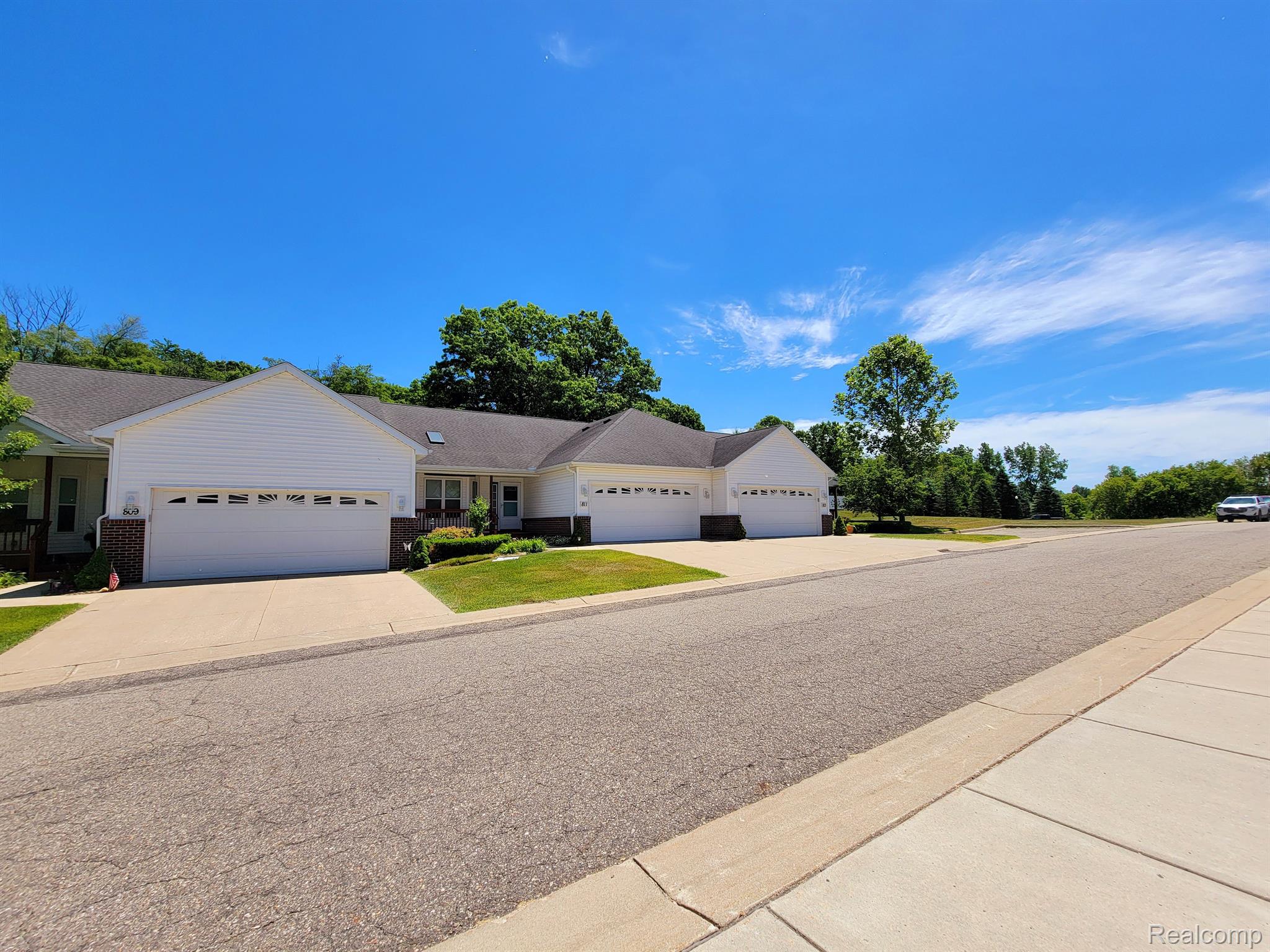 811 Nelson's Ridge Drive Howell, MI 48843 - Photo 29 of 33 Gallery Image 29