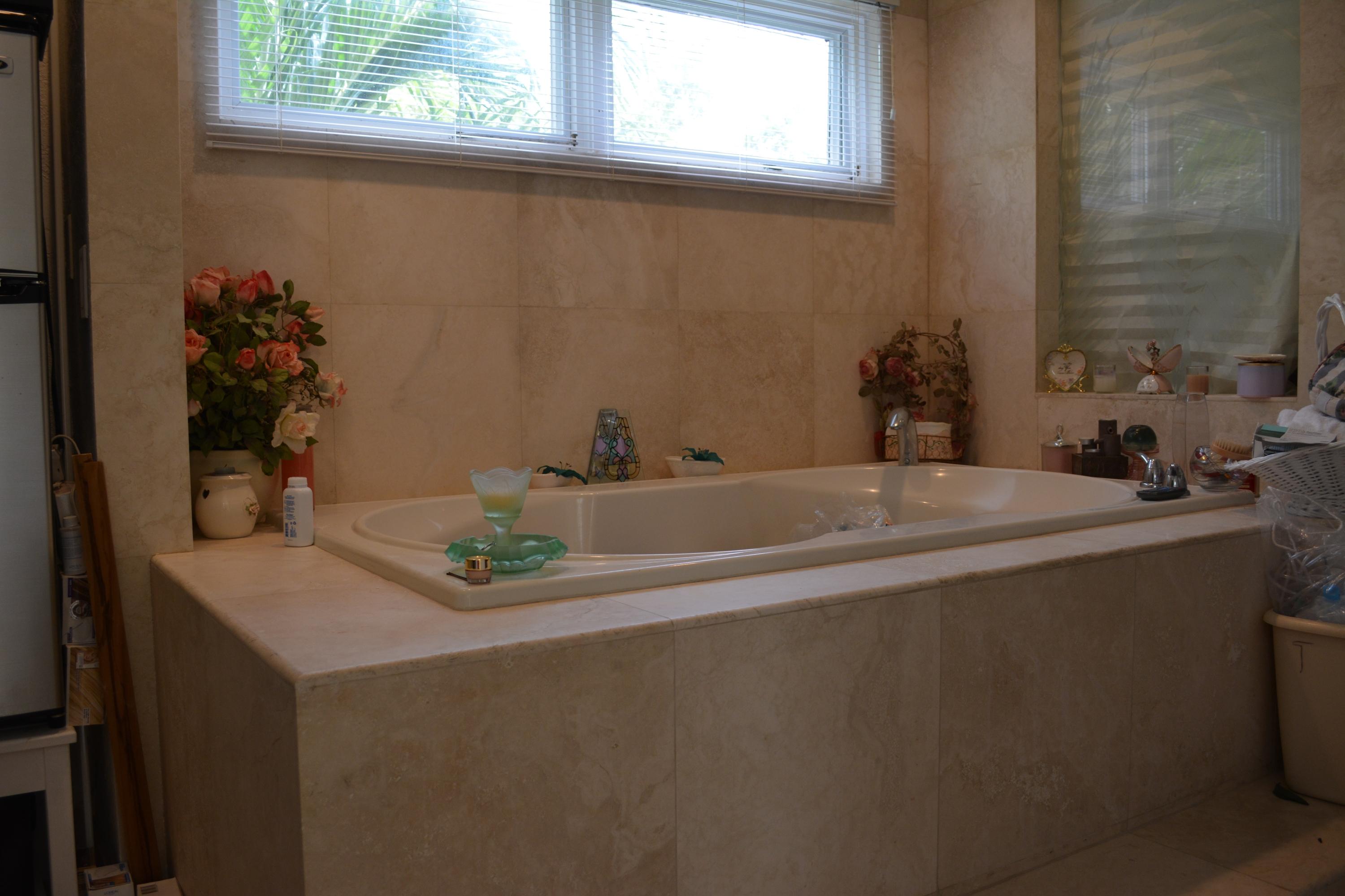 1400 Hermosa Road Boca Raton, FL 33486 - Photo 19 of 24 master bath