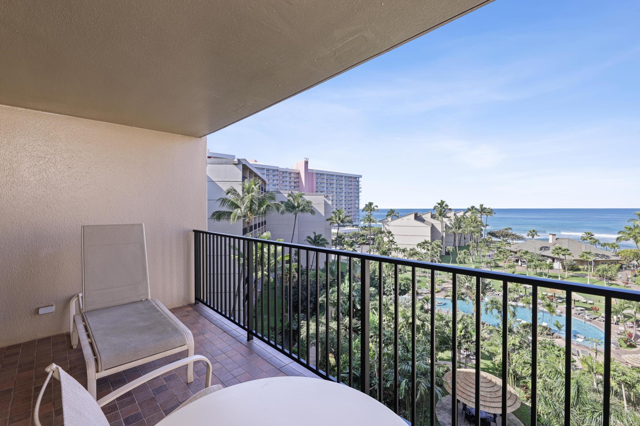 3445 Lower Honoapiilani Road, Unit 727 Lahaina, HI 96761 - Photo 3 of 42 a balcony with wooden floor