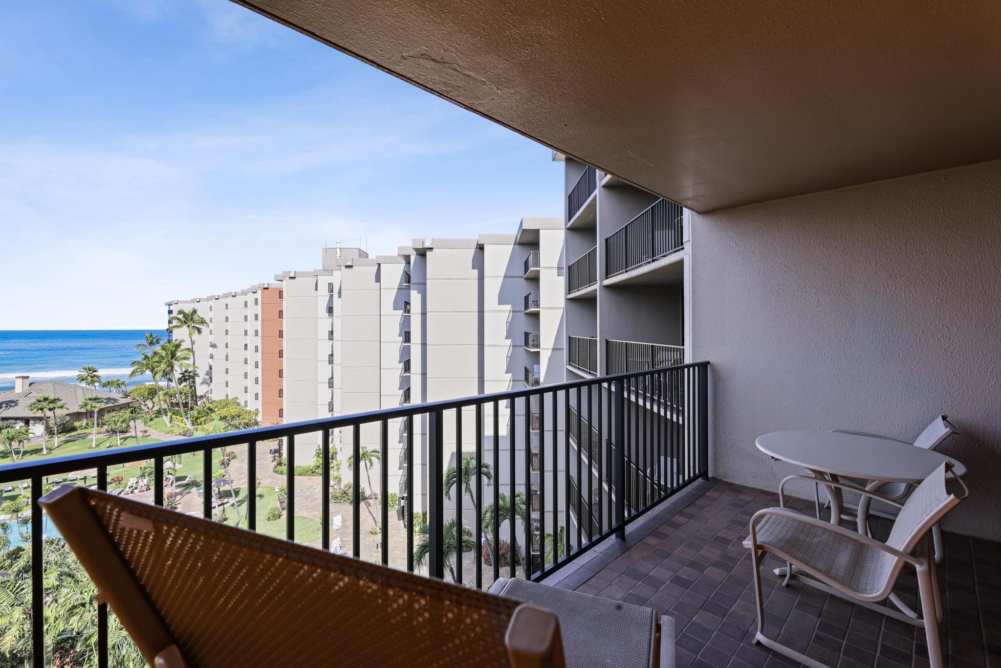 3445 Lower Honoapiilani Road, Unit 727 Lahaina, HI 96761 - Photo 4 of 42 a view of balcony with furniture