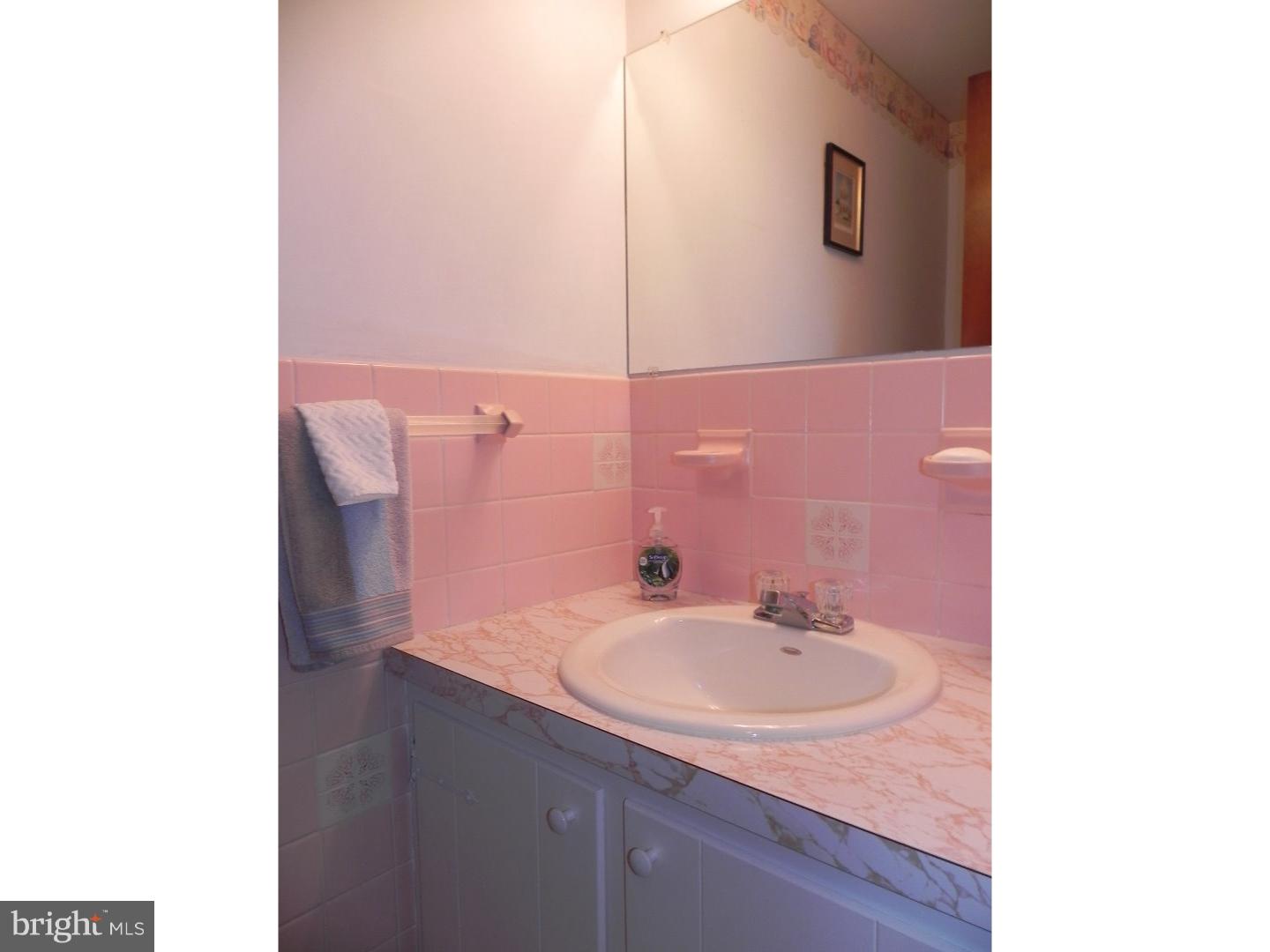 307 Wrights Road Newtown, PA 18940 - Photo 19 of 25 Half Bath