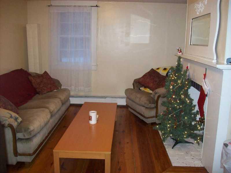 98 Hearn Road Saco, ME 04072 - Photo 15 of 27 Living Room.