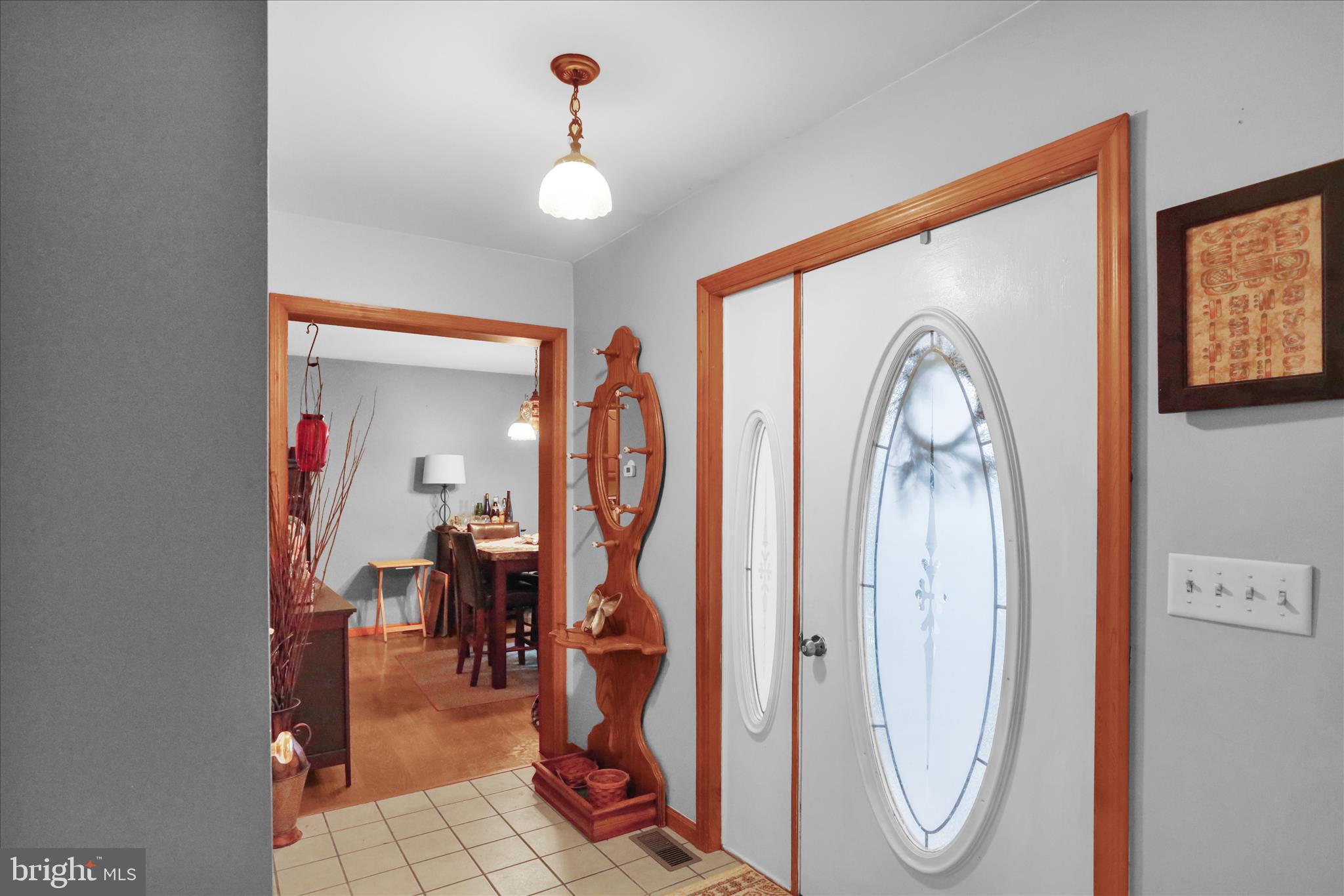 547 Seidels Run Road Leesport, PA 19533 - Photo 15 of 48 Foyer