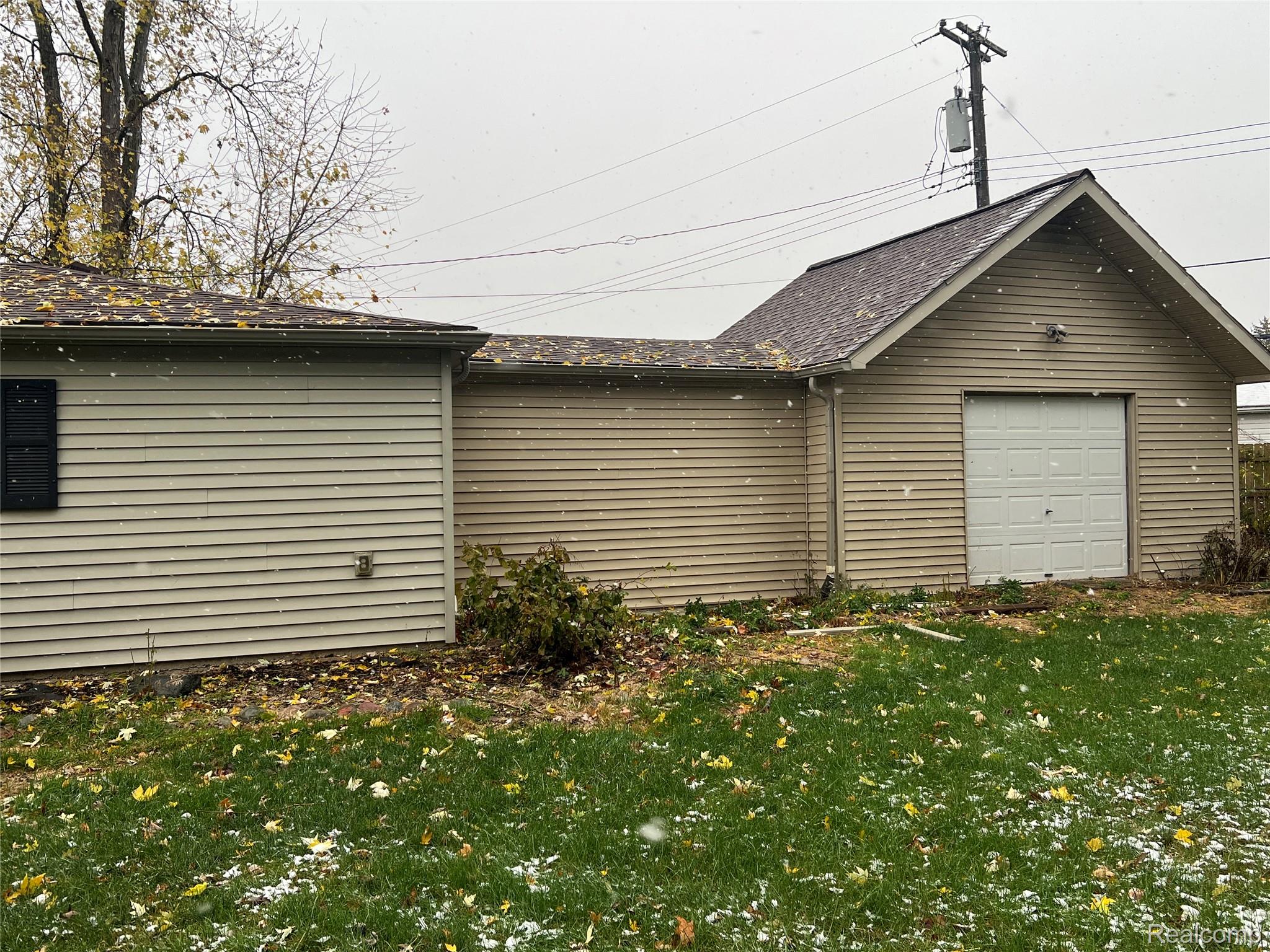 36795 Greenbush Road Wayne, MI 48184 - Photo 41 of 61 View of garage