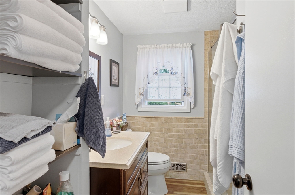 24 Old Stage Road Chelmsford, MA 01824 - Photo 20 of 27