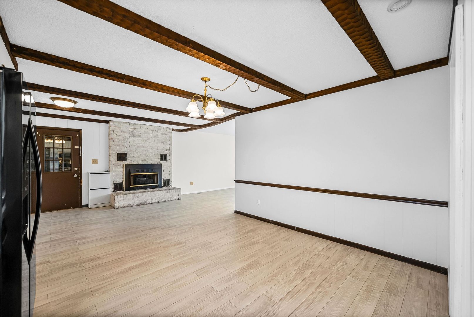 103 Millers Hill Road Dover, TN 37058 - Photo 9 of 30 a view of empty room with wooden floor