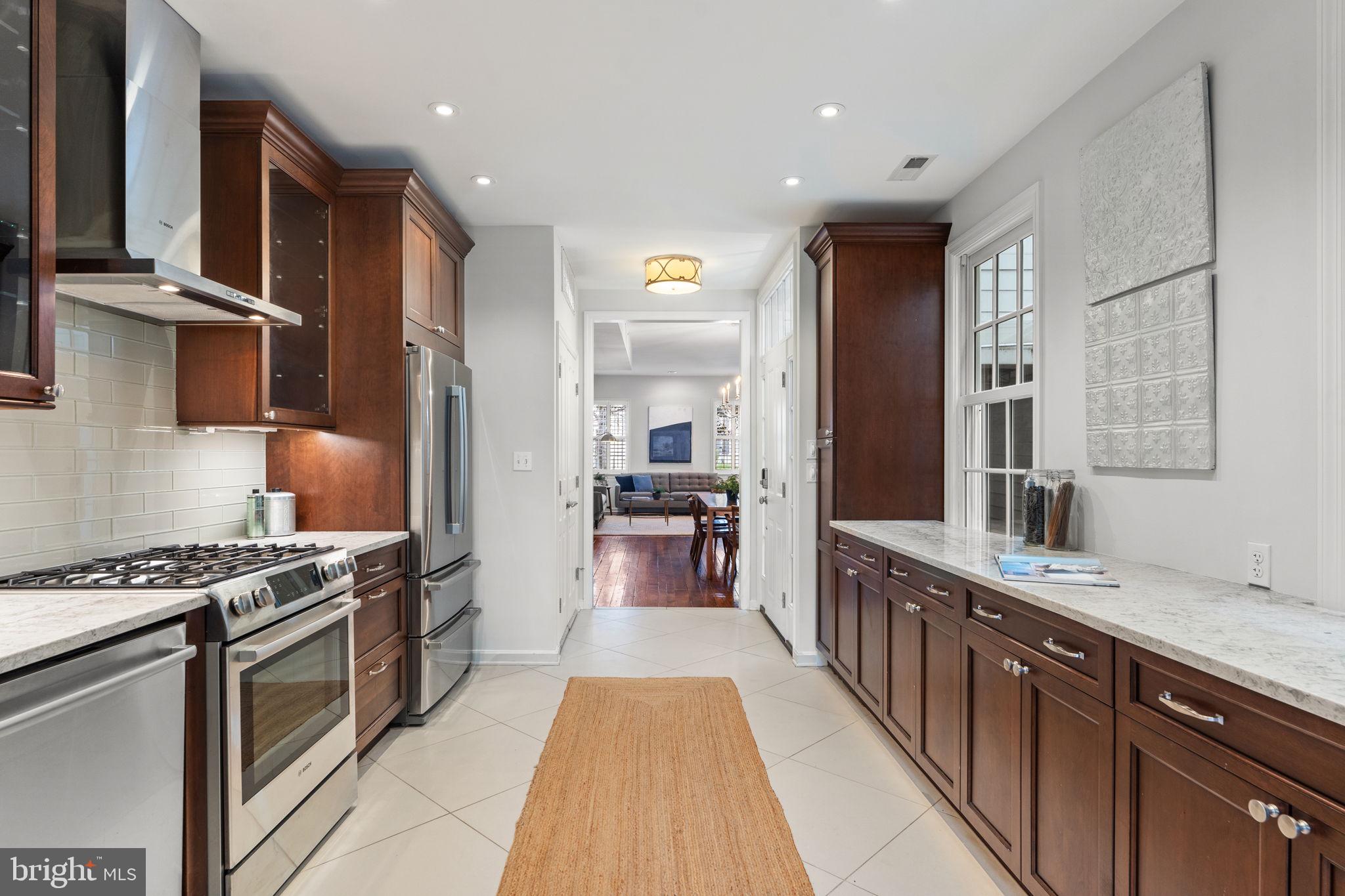 529 6th Street Southeast Washington, DC 20003 - Photo 12 of 41
