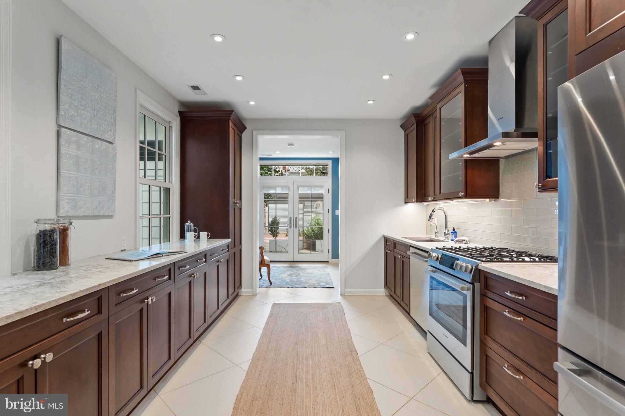 529 6th Street Southeast Washington, DC 20003 - Photo 16 of 41