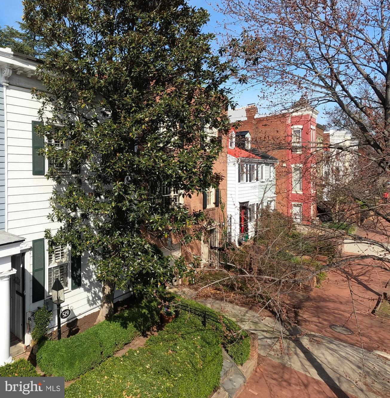 529 6th Street Southeast Washington, DC 20003 - Photo 2 of 41