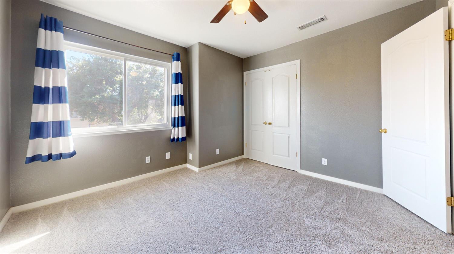 4622 West Griffith Way Fresno, CA 93722 - Photo 15 of 36