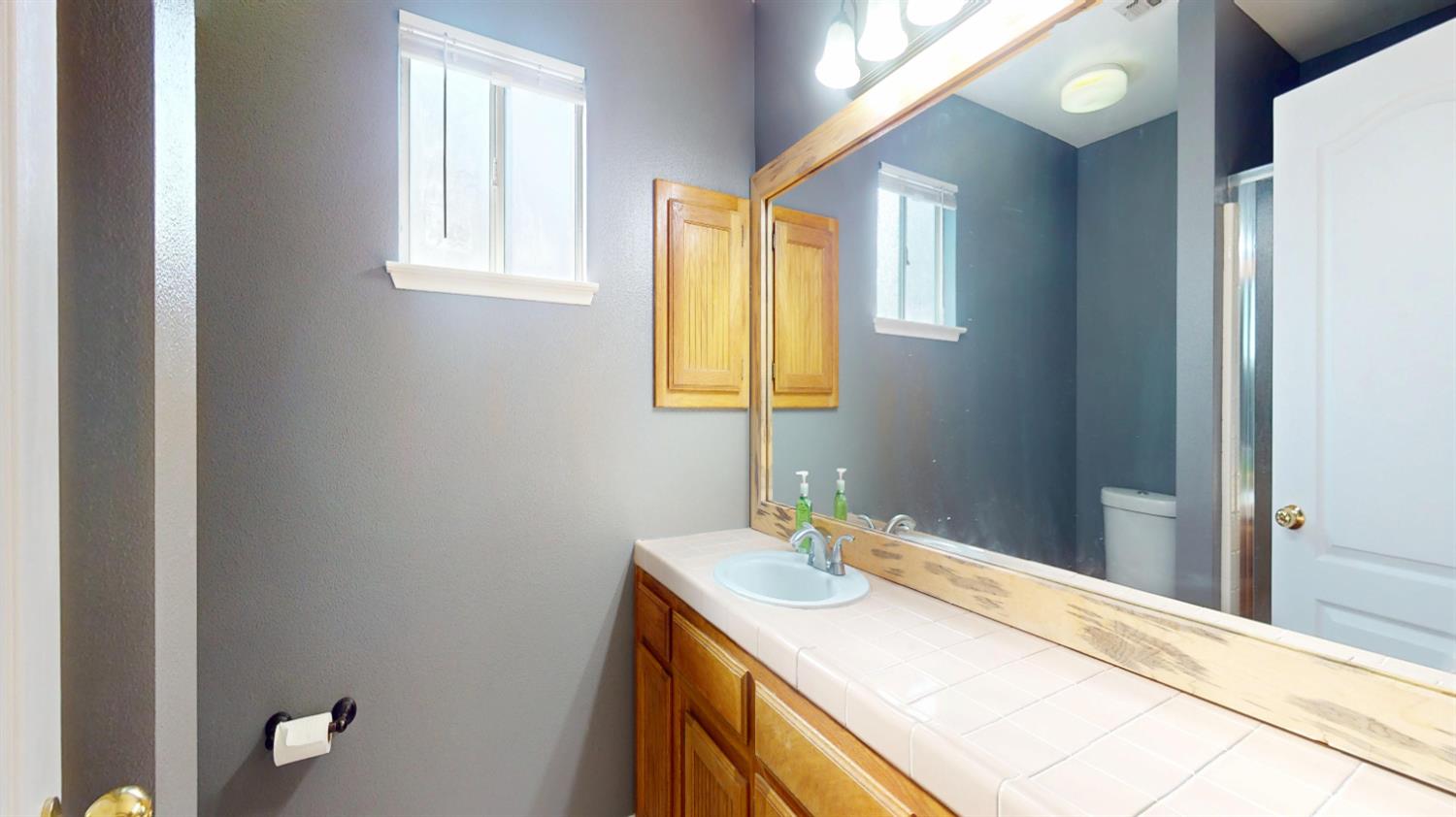 4622 West Griffith Way Fresno, CA 93722 - Photo 28 of 36