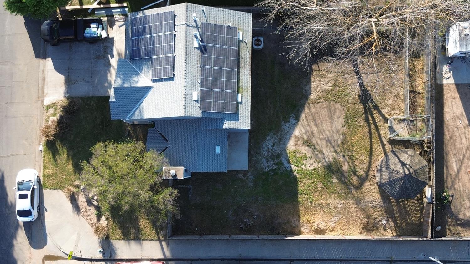 4622 West Griffith Way Fresno, CA 93722 - Photo 34 of 36