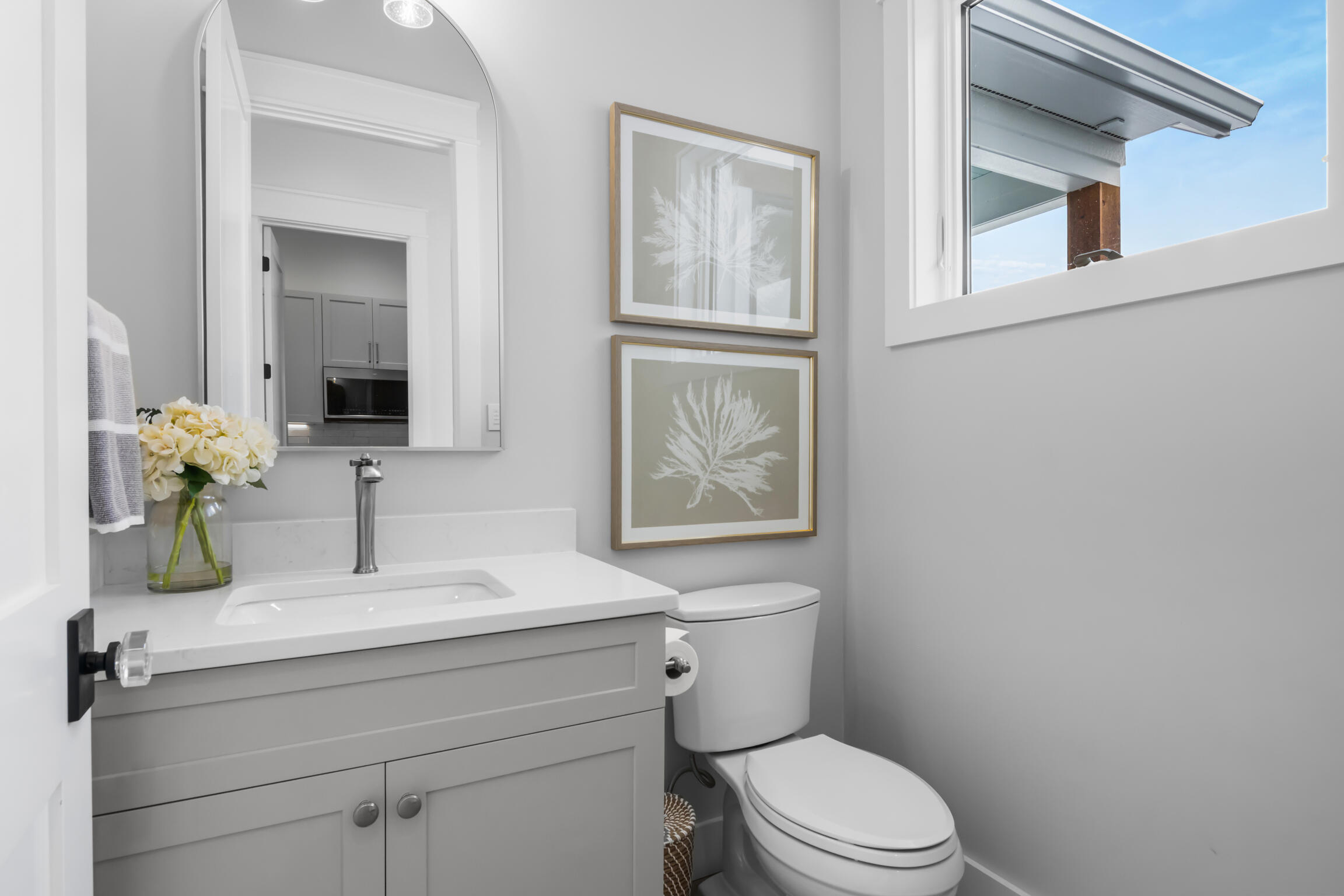 504 South East Silver Lake Road Traverse City, MI 49685 - Photo 33 of 66 30-Scene-27