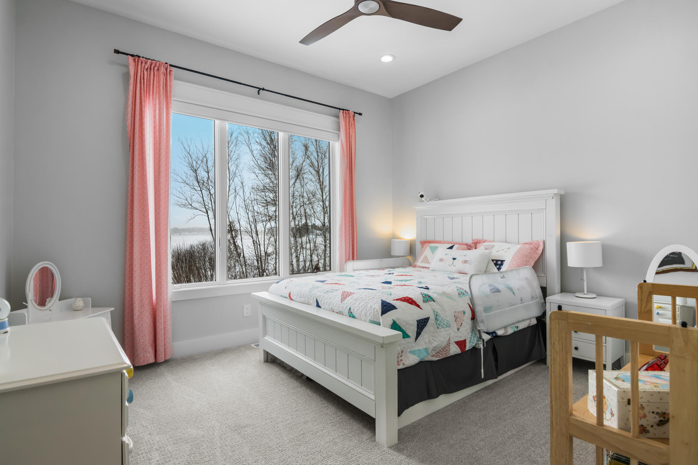 504 South East Silver Lake Road Traverse City, MI 49685 - Photo 35 of 66 32-Scene-29