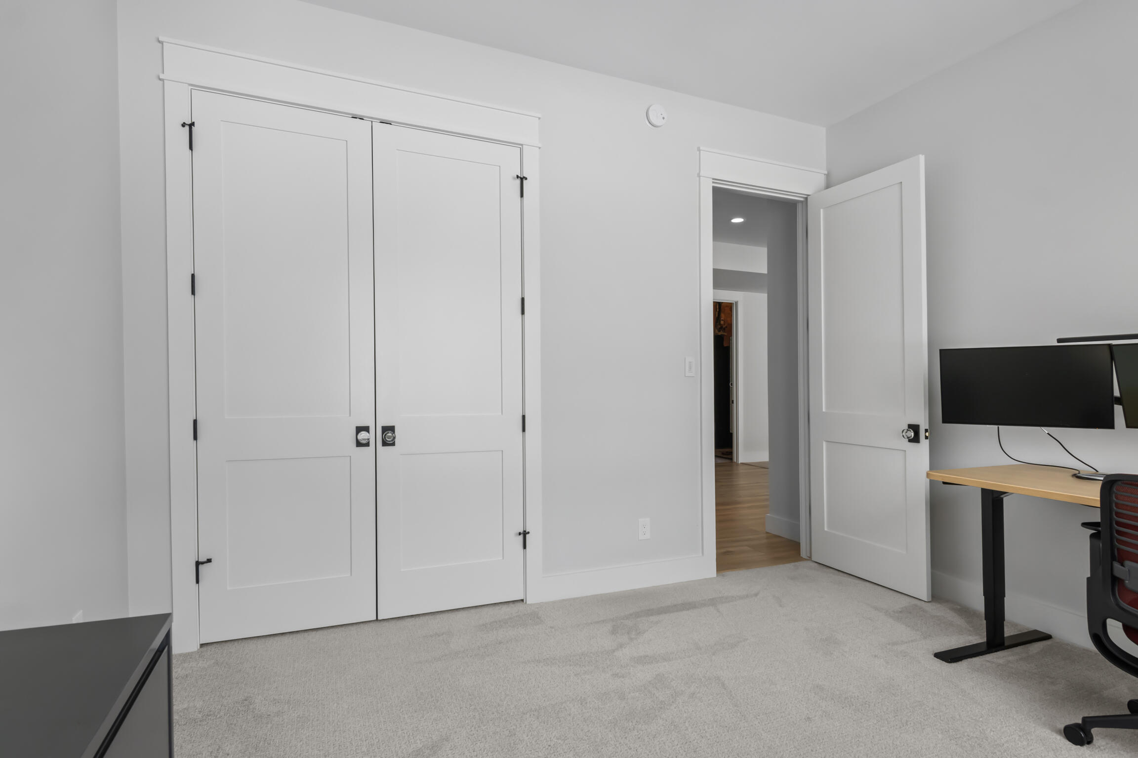 504 South East Silver Lake Road Traverse City, MI 49685 - Photo 52 of 66 39-Scene-36