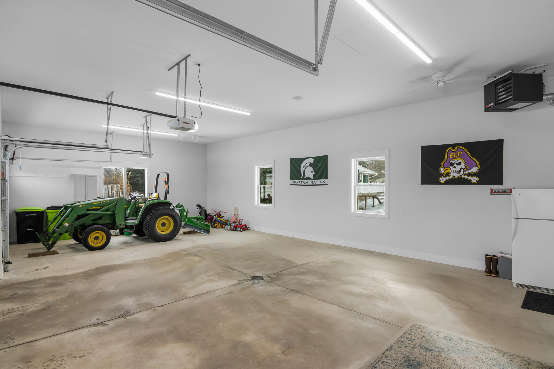 504 South East Silver Lake Road Traverse City, MI 49685 - Photo 59 of 66 54-Scene-51