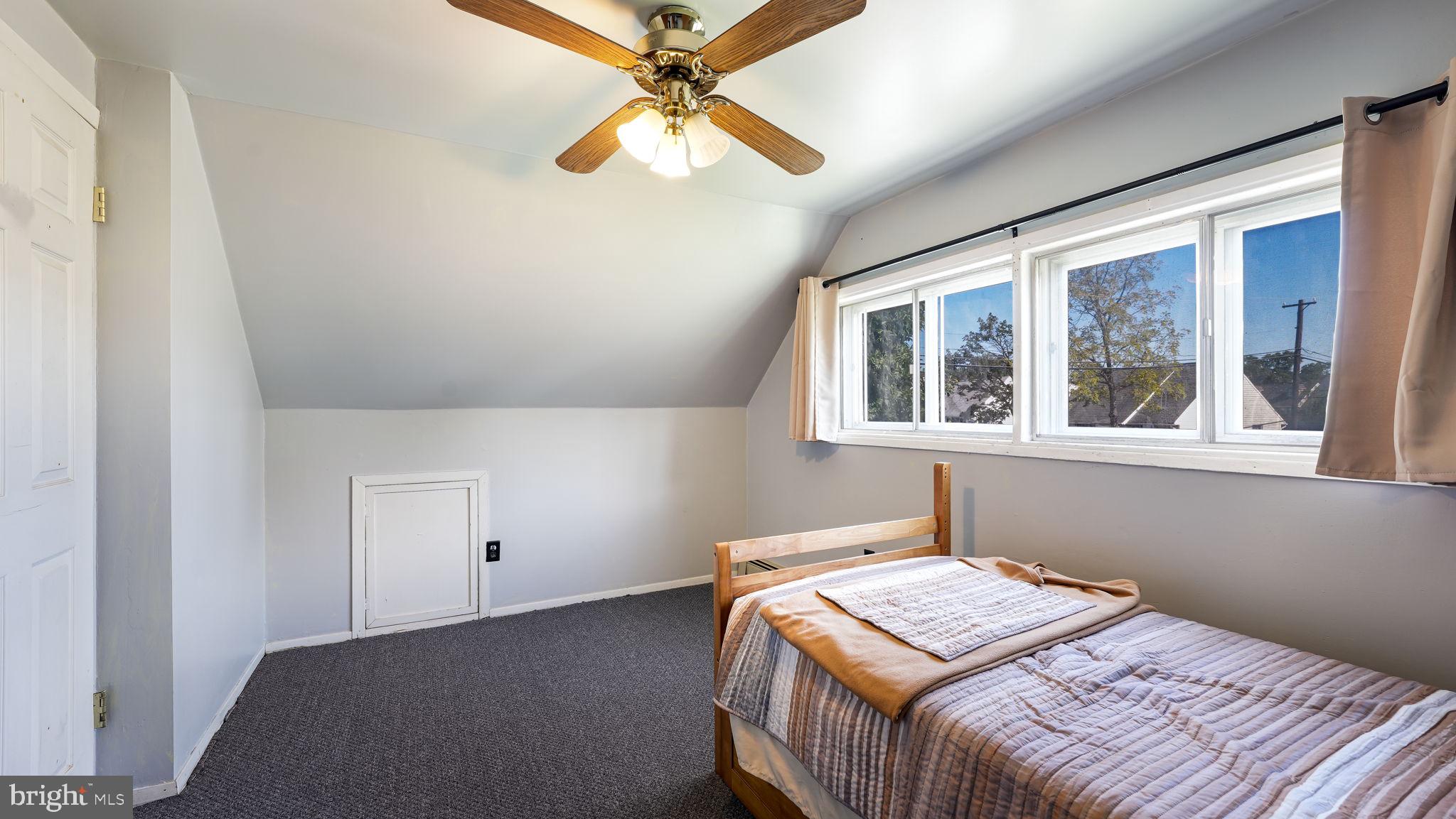 107 Hollow Road Levittown, PA 19056 - Photo 12 of 23 Gallery Image 12