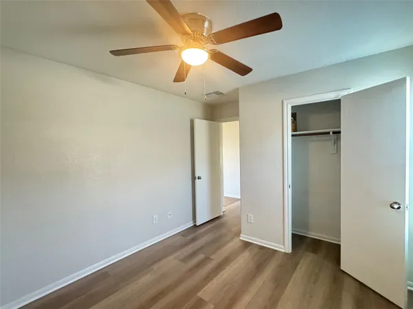 $1,800 | 7906 Emerald Oak Drive, Texas City, TX 77591