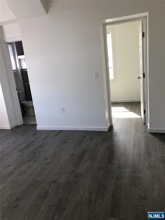 $2,800 | 11 Bellview Place, Unit C, Palisades Park, NJ 07650